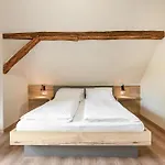 Bivanje na kmetiji Turisticna Kmetija Pungracic